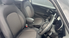 MINI Hatchback 1.5 Cooper Classic 3dr Auto Petrol Hatchback